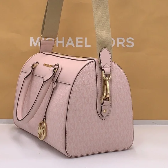 Michael Kors med Duffle Travel - Leather/Coated   Light Powder Blush - Picture 4 of 16